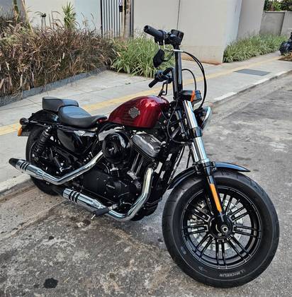 HARLEY-DAVIDSON SPORTSTER FORTY-EIGHT HARLEY-DAVIDSON SPORTSTER FORTY-EIGHT